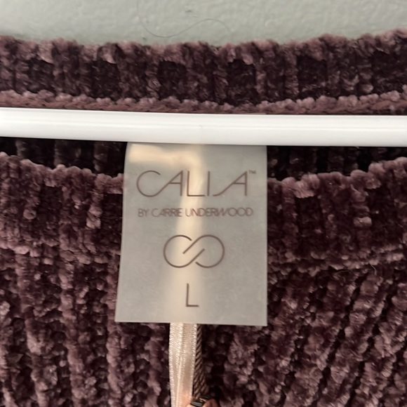 Calia By Carrie Underwood Chenille Cold Shoulder Sweater - Picture 10 of 14